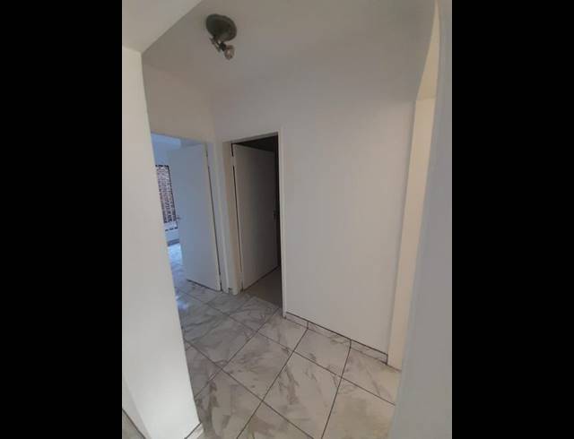 2 BEDROOM APARTMENT FOR SALE IN BASSONIA